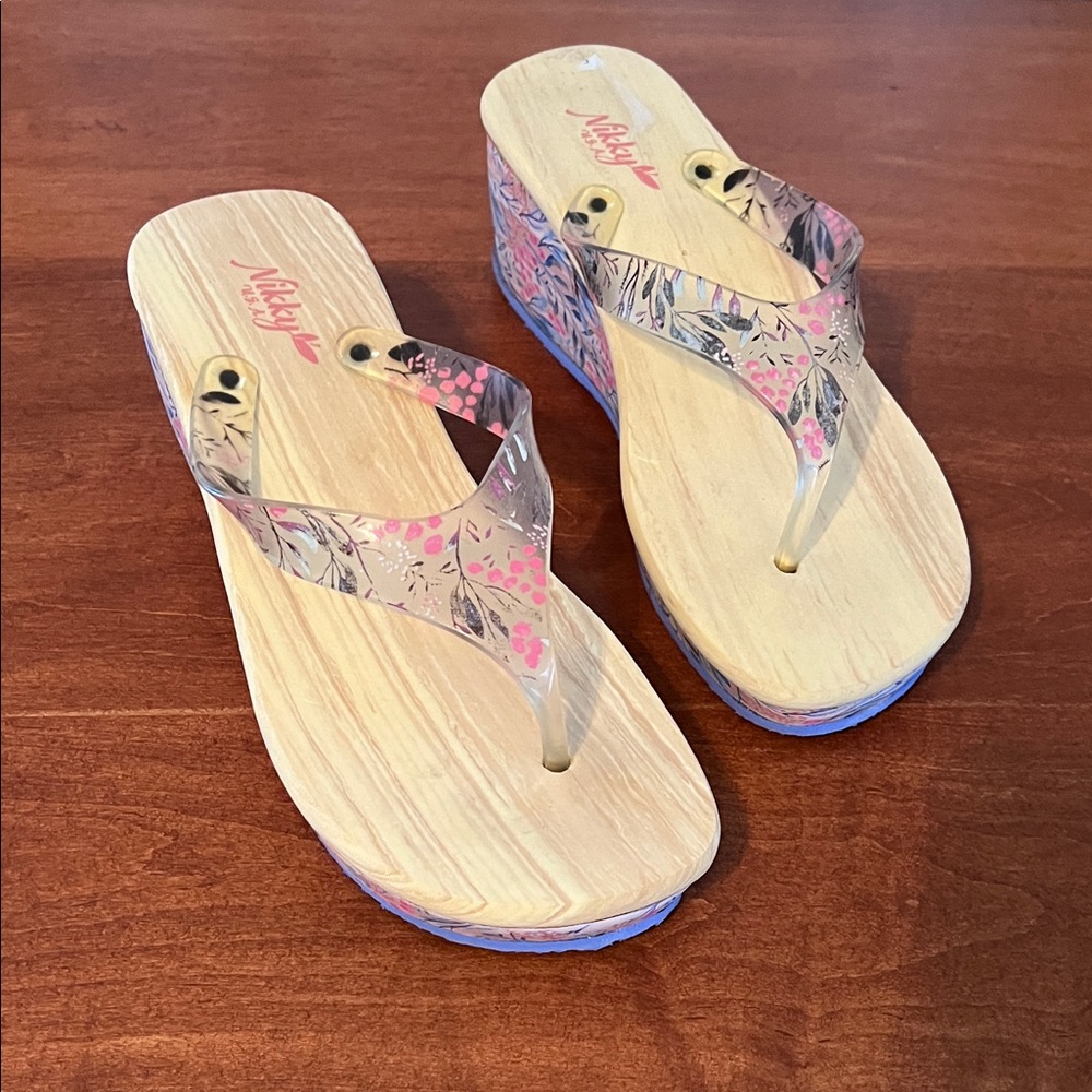 Women's Floral Wedge Sandals - Cream and Pink